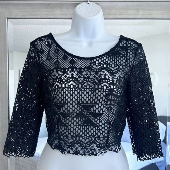 H&M Long Sleeve Lace Crop Top Color Black Size 4 - Picture 1 of 7